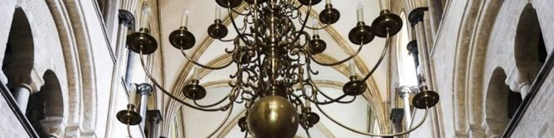 Huge Cathedral in Chichester. We stopped for lunch across the road in a renovated church😊