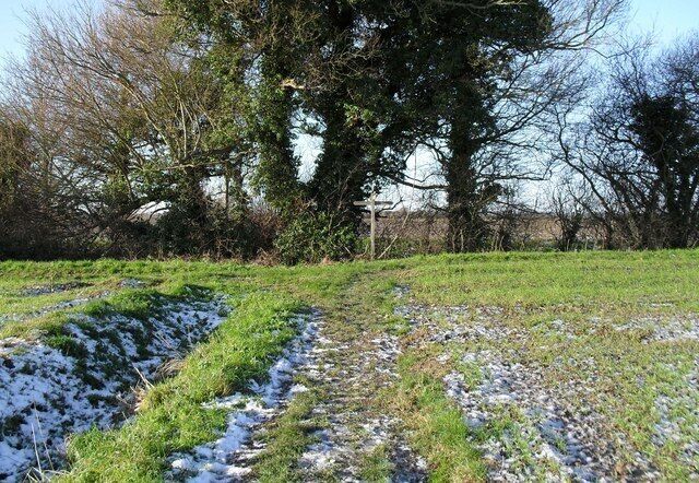 Footpath sign just off Cots Lane
