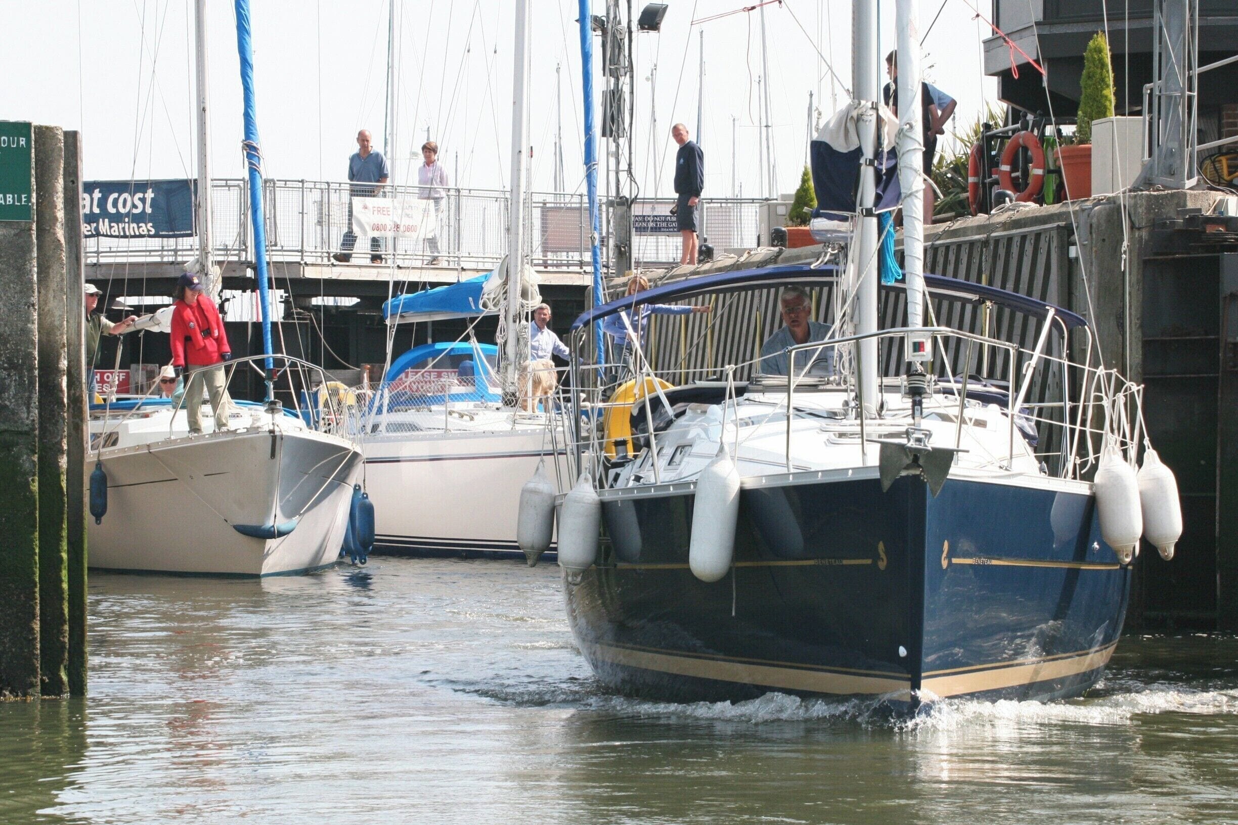 April 2007

Setting off from Chichester Marina for a sailing trip around the south coast of England.