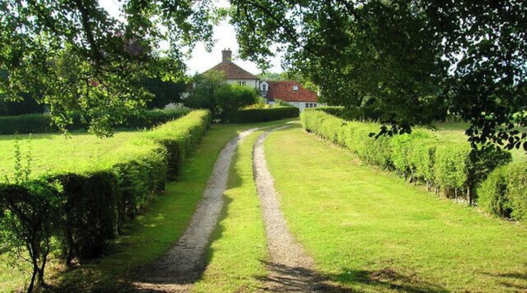 Van Dieman's Cottage. Remote cottage in the woods and downs above Chilgrove. Not marked on the 1940s map so possibly a postwar addition. Taken from the bridleway to Chilgrove.