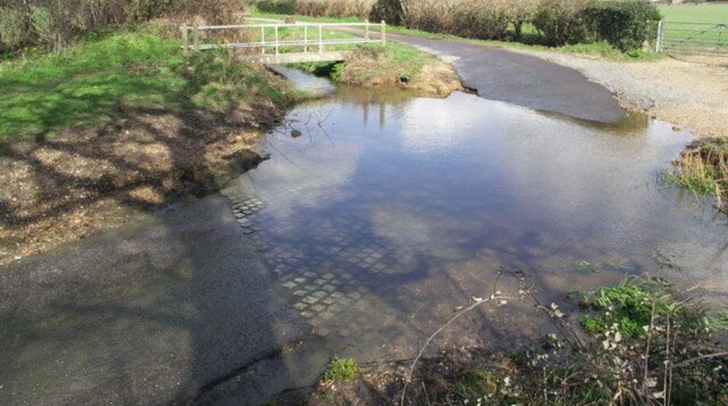 Ford at Waterditch Road The ford is just east of Waterditch Farm. It is the River Mude which flows through Mudeford into Christchurch Harbour. At this point (and for a couple of kilometres) the river forms the boundary between the counties of Dorset and Hampshire, and the civil parishes of Bransgore and Burton.