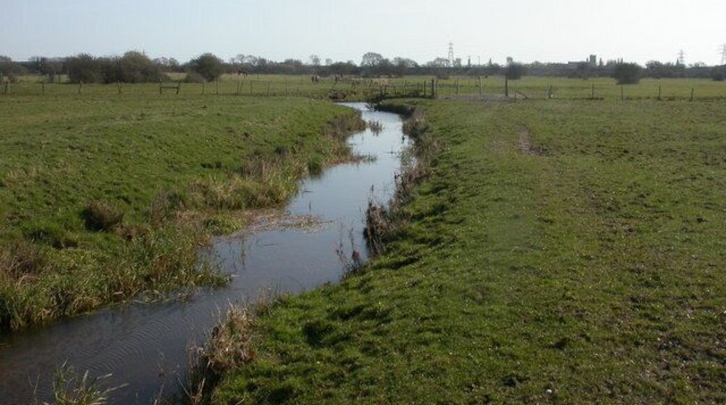 Burton, Clockhouse Stream. The stream rises near Bransgore, and flows into the Avon not far South of here. For a view to the North in the village, see 1216461.