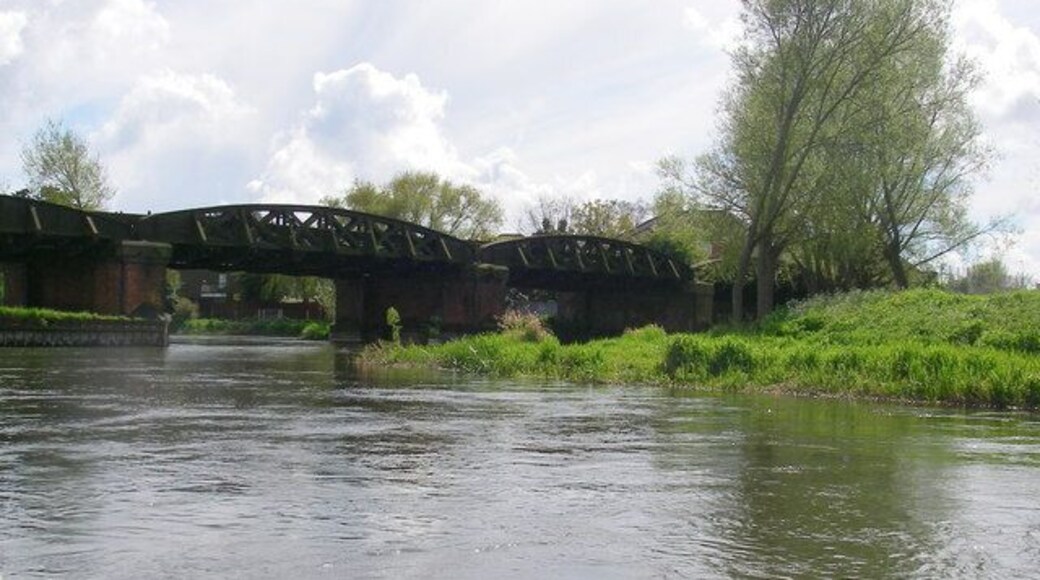 Railway bridge over the river Avon Looking downstream through the railway bridge.