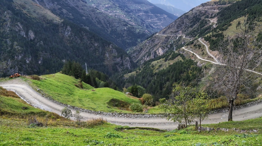 The Black Sea region, which is the northern part of Turkey, will offer you wonderful scenery during the road trip.
#LifeAtExpedia
#Roadtrip
#Turkey
#Bayburt
#Green
#Travel
#Mountain
#Life
#Blue