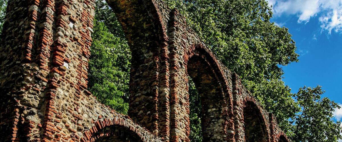 A Nice for a picnic in the summer in the heart of Colchester town