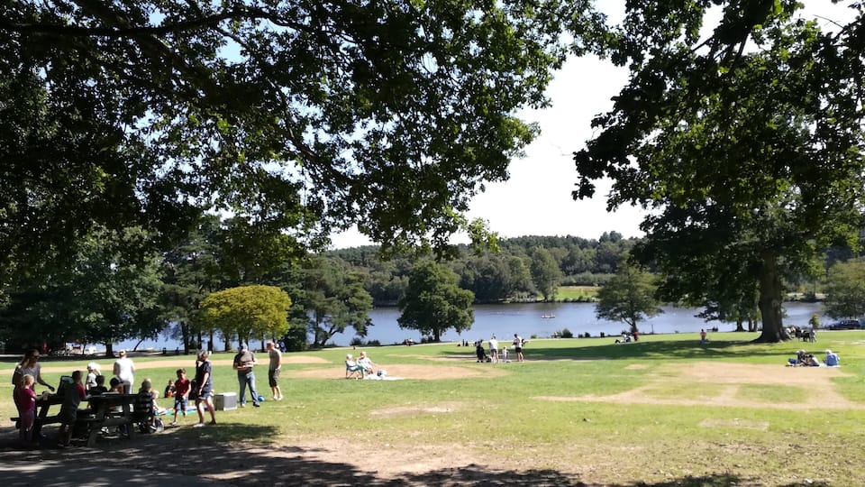 Beautiful park, perfect for picnics with family & friends!