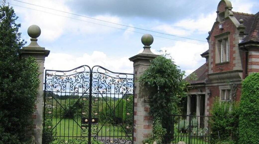 Rookery Lodge, Middlewich Road Lodge at the eastern approach to Rookery Hall. Many years ago this was owned by a Baron Von Schroeder but lost by him in the wake of anti-German feeling around the time of World War I.