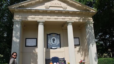 Uhmm... Not so sure if Lady Diana's actual remains are in here??!
