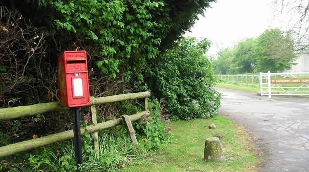 Post box and entrance to St Radigund's Abbey Farm