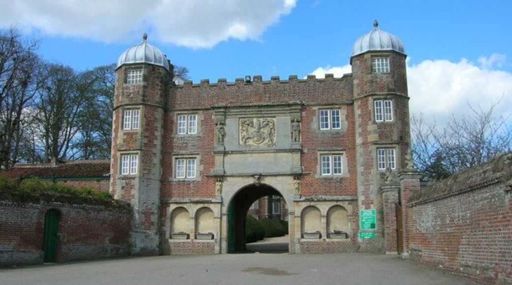 Burton Agnes Hall, Entrance Gate, Burton Agnes, East Riding of Yorkshire, England.