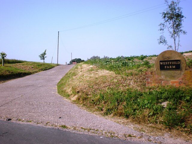 Access road to Westfield Farm, North Dalton, East Riding of Yorkshire, England. This shows the access road and entrance to Westfield Farm, North Dalton.