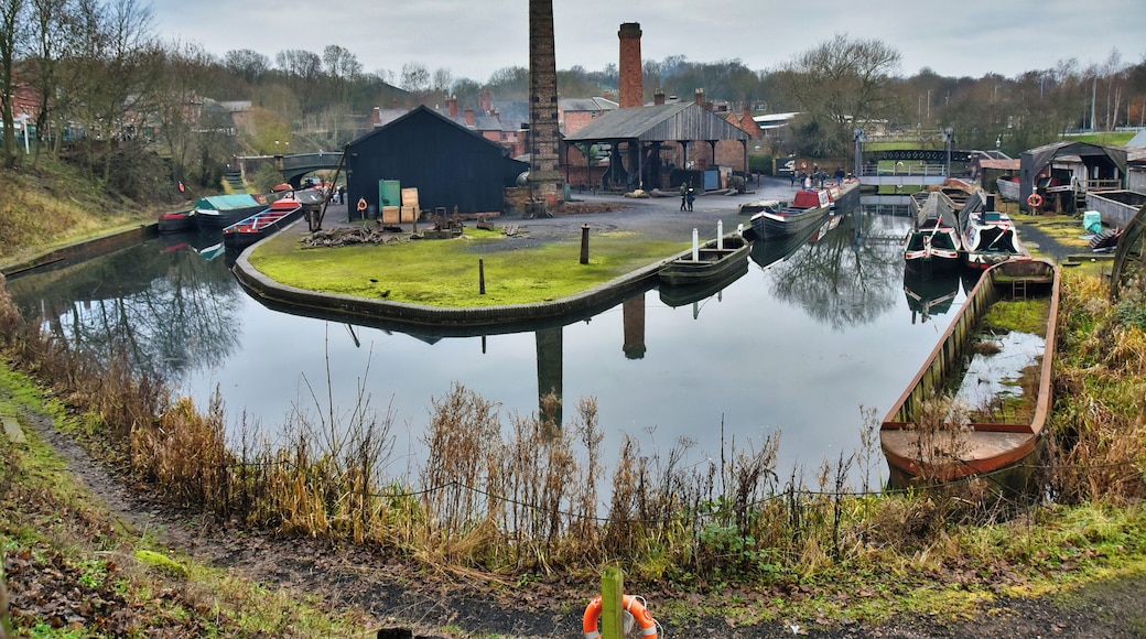A great local museum for everyone, visit the Black Country Museum which is used for some of the sets in the Peaky Blinders hit TV series. Go back in time with shops, a pub, works and the canal.
