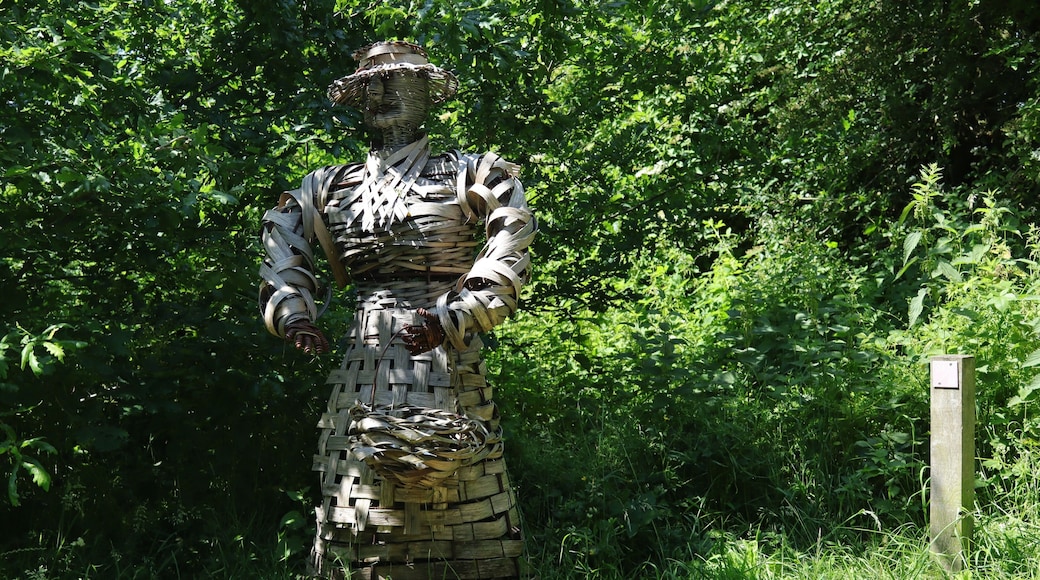 Wicker woman leading to the river lovely place to explore