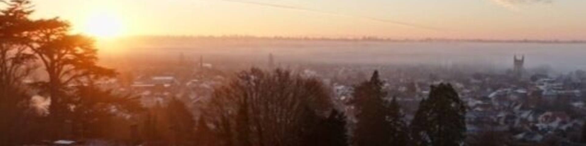 Frosty morning view from Farnham Castle #WinterWonders