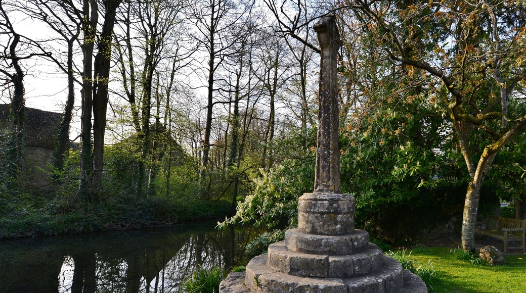 Nunney: The Market Cross