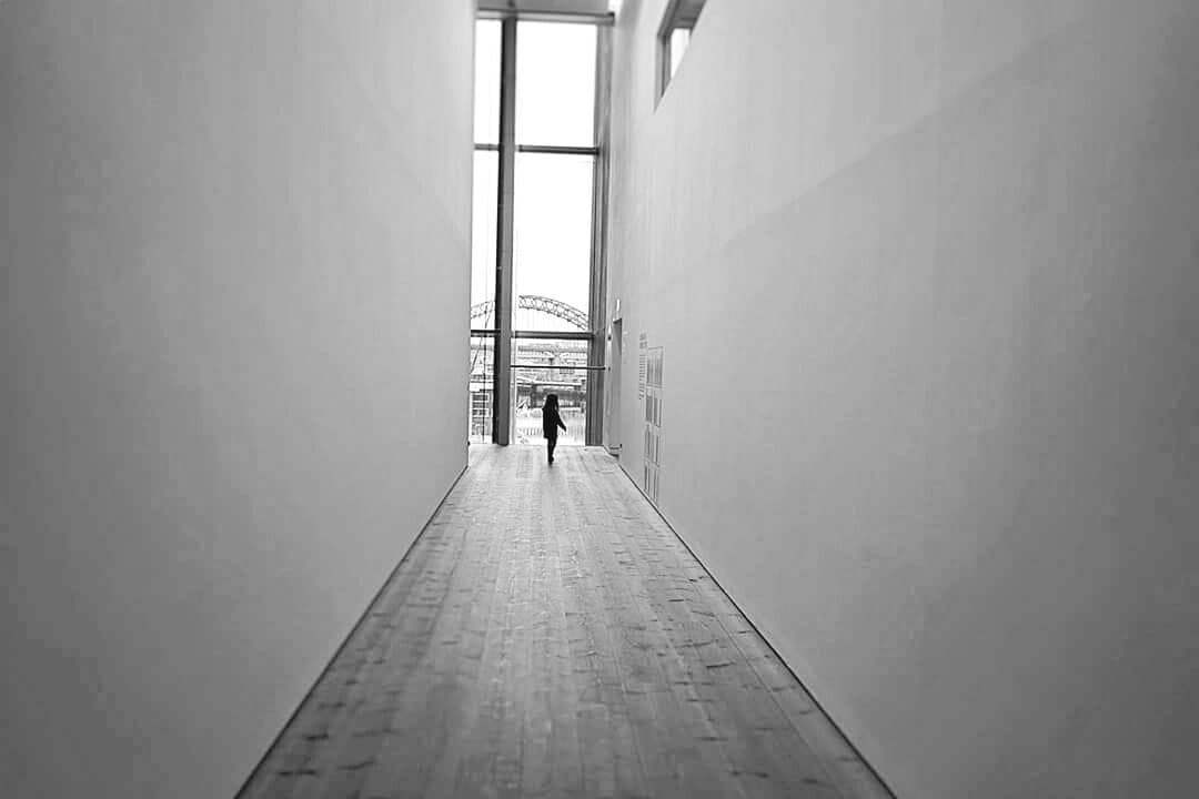 Such a cool art gallery for modern art. Views are amazing from the lift and viewing platform over the river Tyne and Newcastle.