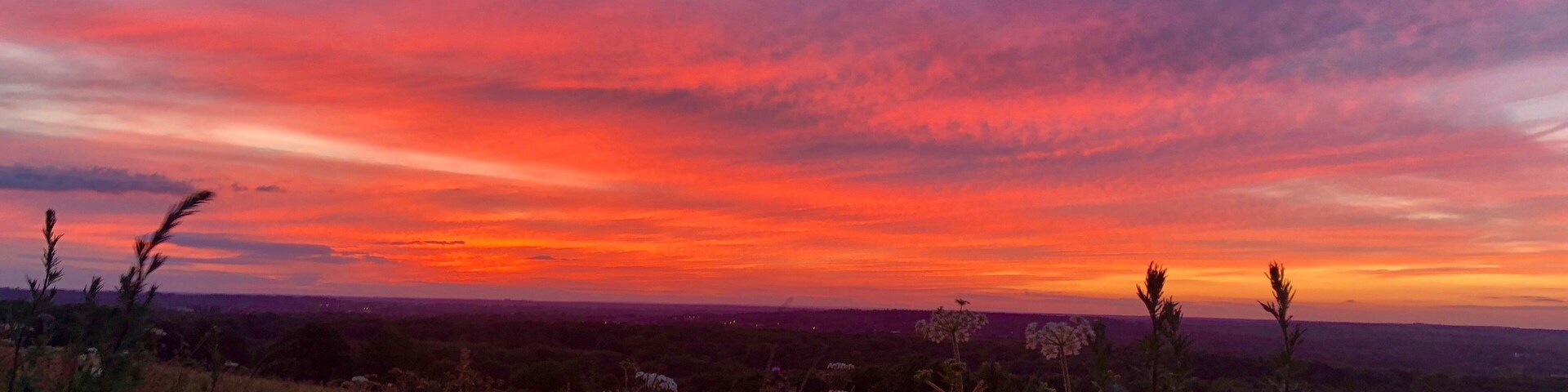 Home sweet home, sunset so pretty I had to pull over to admire it đ