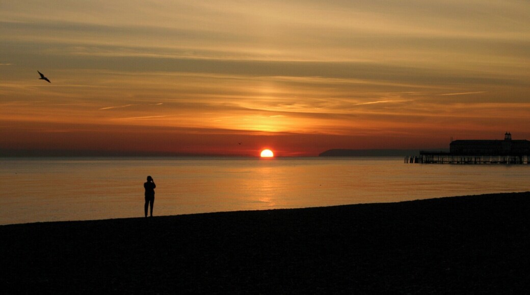 November 2005
Grabbing a shot of the sunset in Hastings, East Sussex. The pier is just about visible on the right hand side of the photo.
Love this place, it has so much going on, we spend a lot of time here throughout the year.
#GoldenHour #BeachBound
