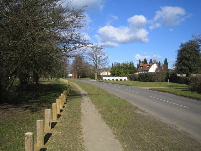 Bovingdon: Bovingdon Green. Viewed looking northwards along The Green towards Bovingdon.
