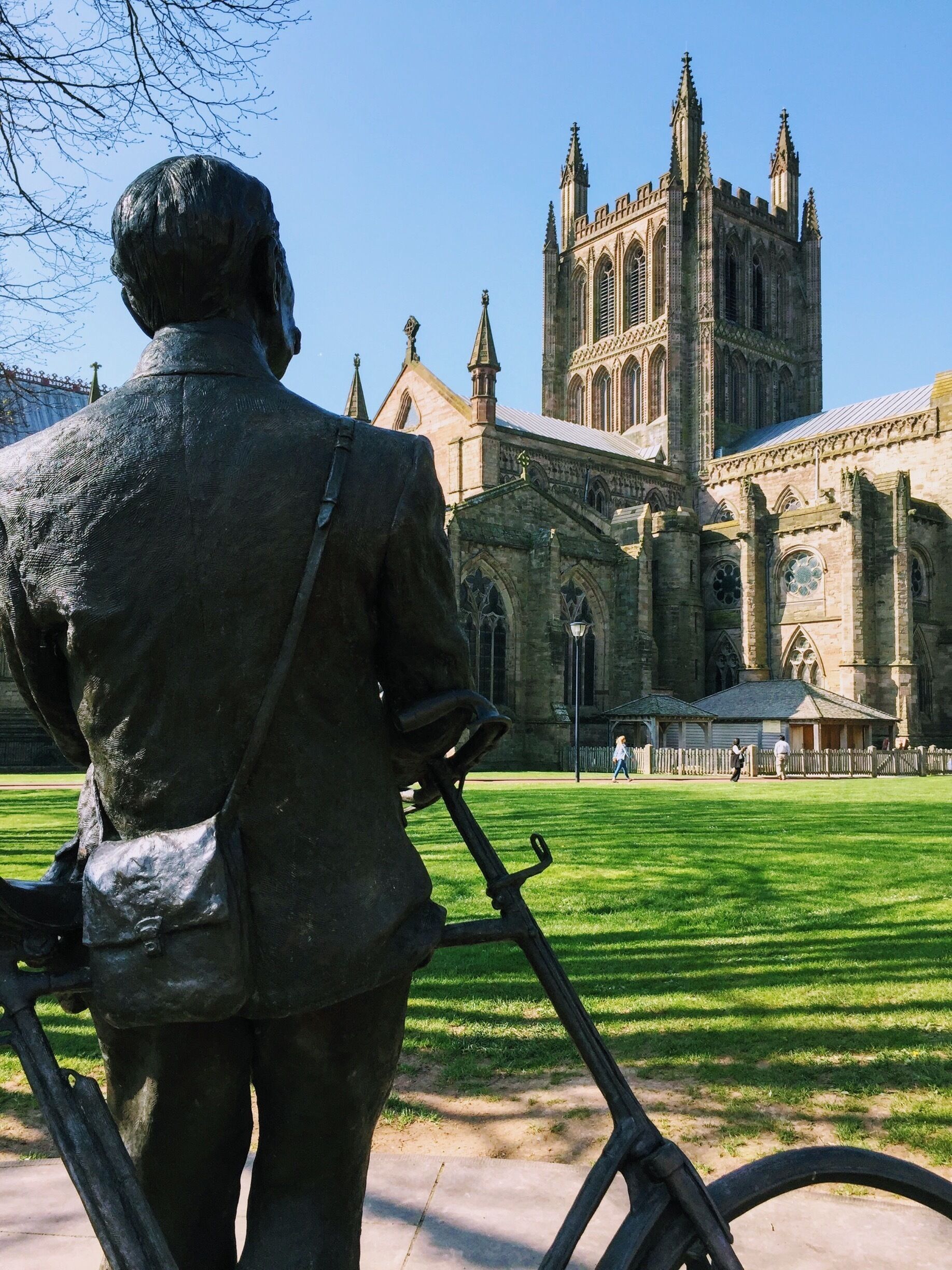 Edward Elgar, he of Pomp and Circumstance fame (Land of Hope and Glory and all that jazz...erm...classical) checks out Hereford Cathedral...