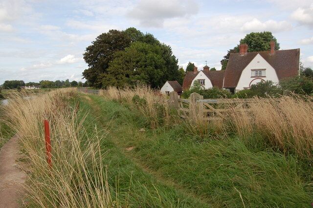 Riverside footpath on the Wye near Hampton Bishop