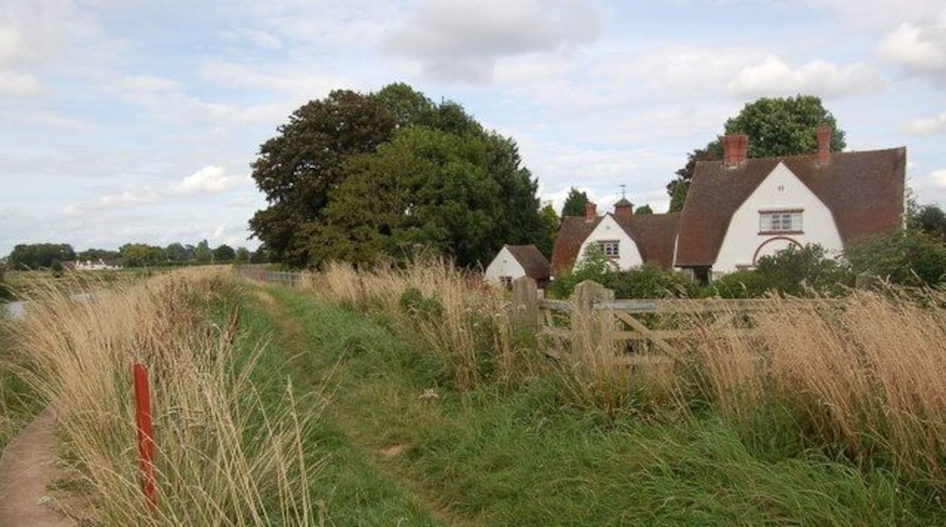 Riverside footpath on the Wye near Hampton Bishop