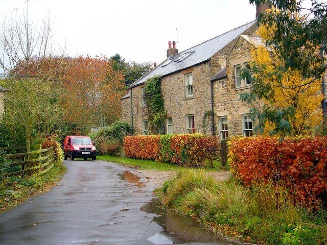 Colpitts Grange The mail arrives at Colpitts Grange! Whilst there are now no signs of the early 'Coal Pits' which gave the area its name, this hamlet is now almost surrounded by the golf courses of the nearby Slaley Hall Hotel.