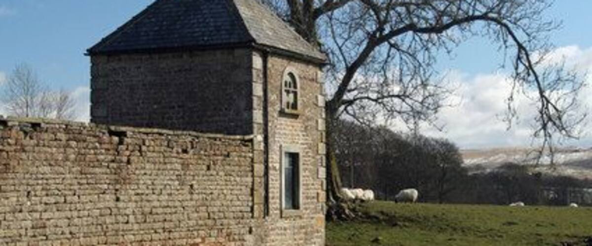 Redheugh Dovecote at Redheugh Farm.