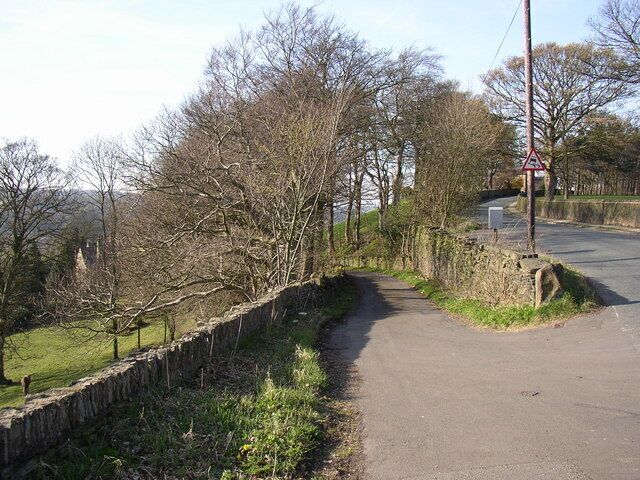 Top of Lee Lane, Kirkburton This narrow lane climbs up to Riley Lane from Penistone Road.