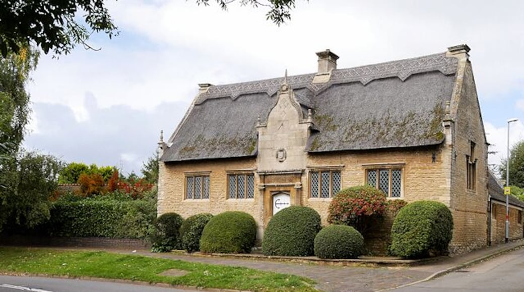 Jacobean Schoolhouse, Burton Latimer