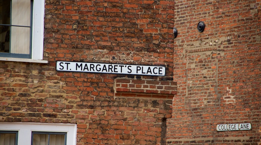 King\'s Lynn mettant en vedette signalisation