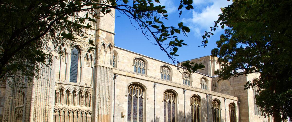King\'s Lynn showing a church or cathedral and heritage architecture