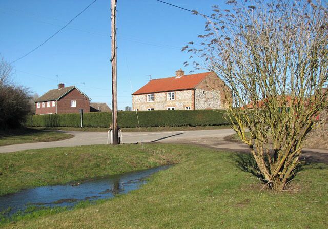 Cottages in Gayton Thorpe Gayton Thorpe is a small village located between the towns of Kings Lynn and Swaffham, close to the B1145 road.