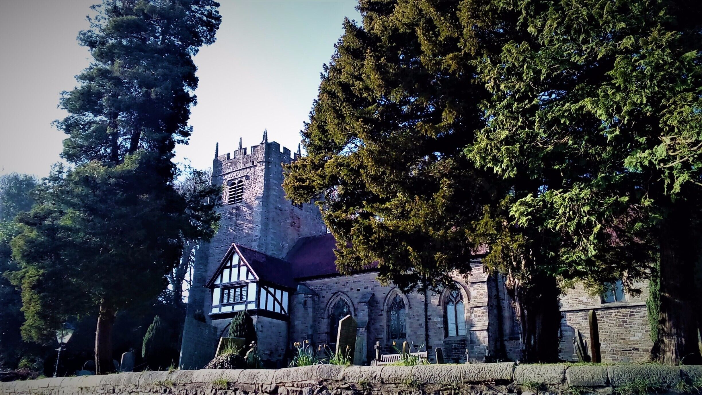 St Wilfrid's #Church is an #Anglican church in #HaltonOnLune, a village in the English county of #Lancashire #UK. It is an active parish church in the Diocese of Blackburn and the archdeaconry of Lancaster. Halton may have been the site of an ancient Anglo-Saxon minster. Of the current structure, the tower dates from the 16th century and the remainder was built 1876–77 by Paley and Austin. The church is recorded in the National Heritage List for England as a designated Grade II listed building.
At the time of the Norman conquest of England in 1066, Halton was the centre of a large manor that belonged to Earl Tostig Godwinson.[1] There is evidence of a Christian site at Halton and there was probably an Anglo-Saxon minster there.[2] There may have been a connection to Bishop Wilfrid (c. 633 – c. 709) and certainly by 1252, there was a church dedicated to St Wilfrid.[3] Until the early 18th century, the advowson (the right to appoint a parish priest) belonged to the Lord of the Manor.[4]
A tower was built in the 16th century. The church (excluding the tower) was rebuilt in 1792.[5] The current structure was built 1876–77 by Lancaster-based architecture firm Paley and Austin.[6] The 16th-century tower remains. The churchyard was enlarged in 1872, 1901 and again in 1907.[4] (Wiki)
#lifeatexpedia #Parks #green
#troveon #StunningStructures #History