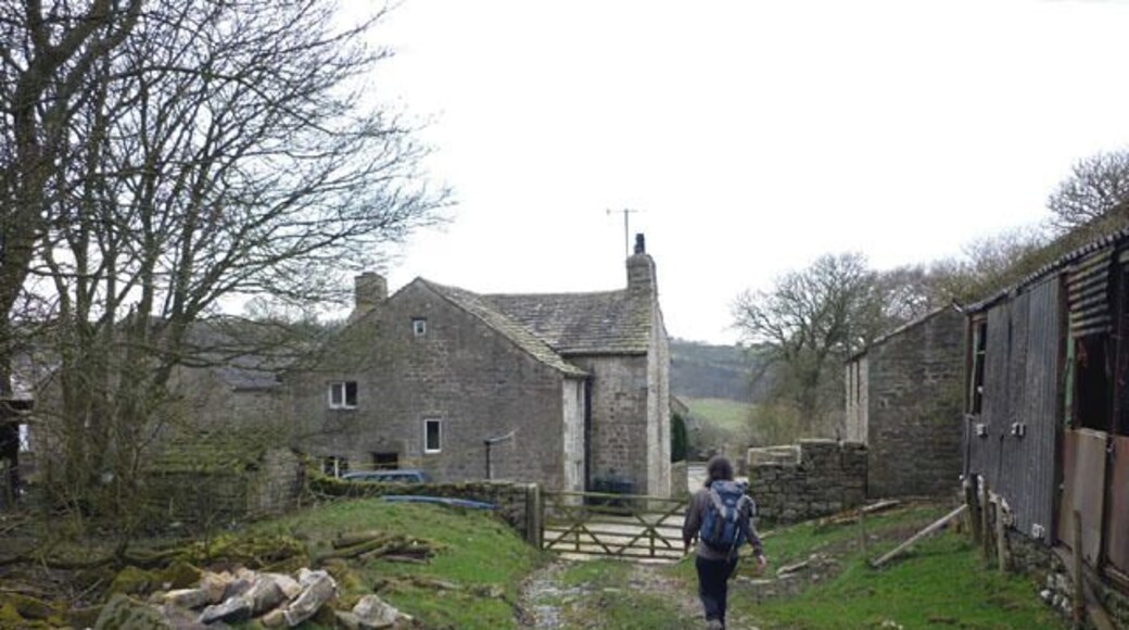 Coming into Lowgill On the footpath from Brackenbottom.