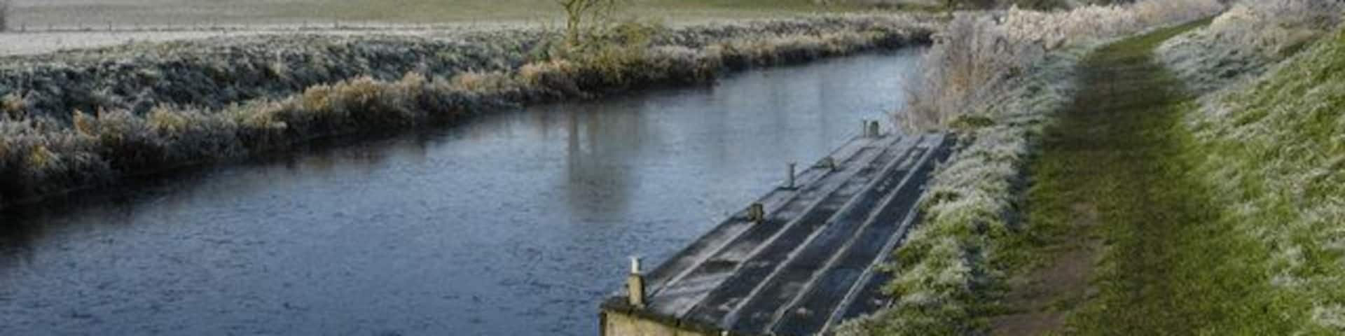 Mooring along the Glasson branch of the Lancaster Canal