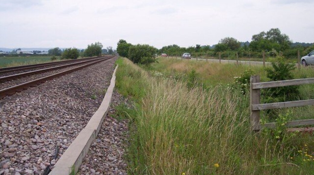 Parallel Routes to Leominster. Here the Hereford to Leominster Railway line runs next to the A49 connecting the same two conurbations.