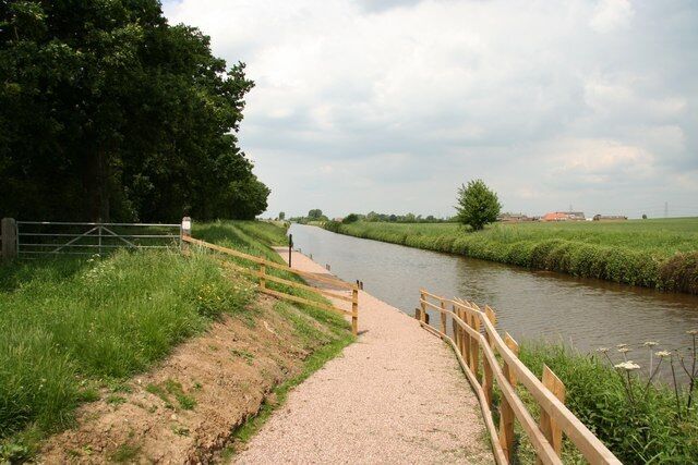 Angling for all Access to the bank of the Fosdyke for anglers with disbilities
