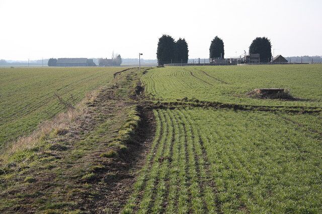 Footpath to Clay Lane. Path from Church Bridge 1753620 towards the sewage treatment works on Clay Lane
