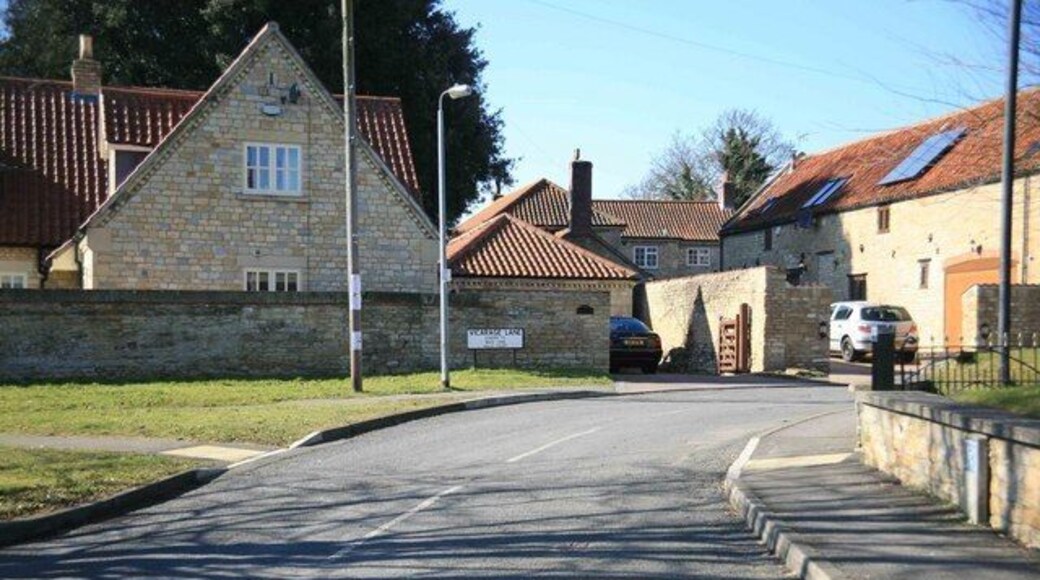 Vicarage Lane by the Church Dunston. Some modern houses here but they look good.