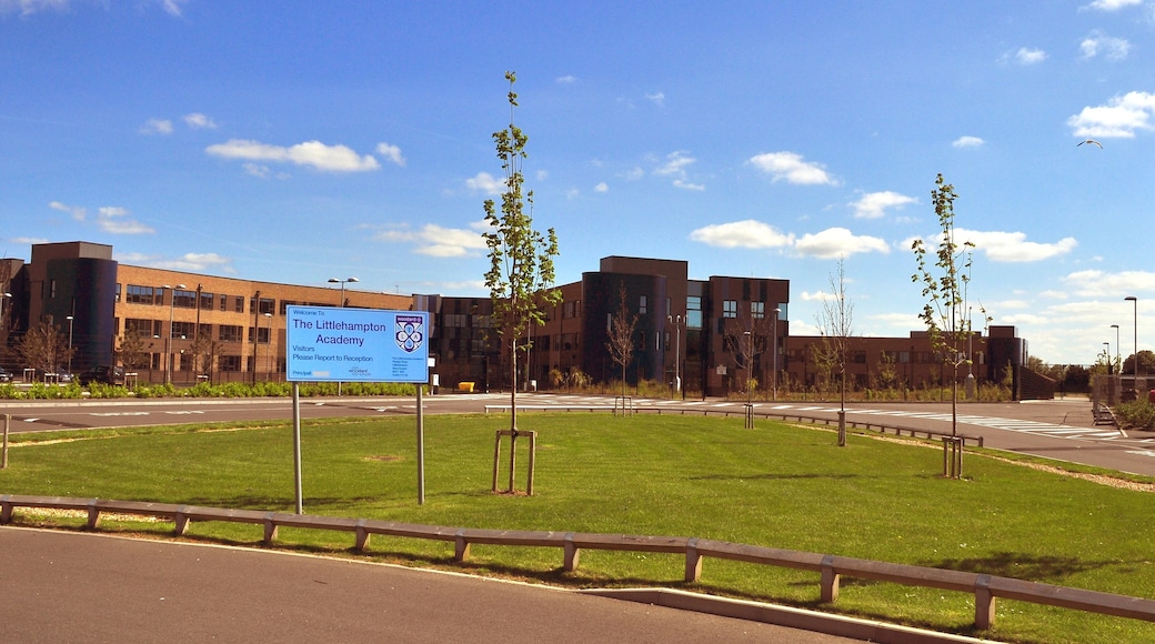 View of Littlehampton Academy from Fitzalan Road