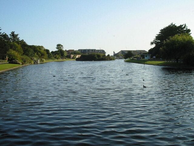 Mewsbrook Park Mewsbrook Park lake looking south.