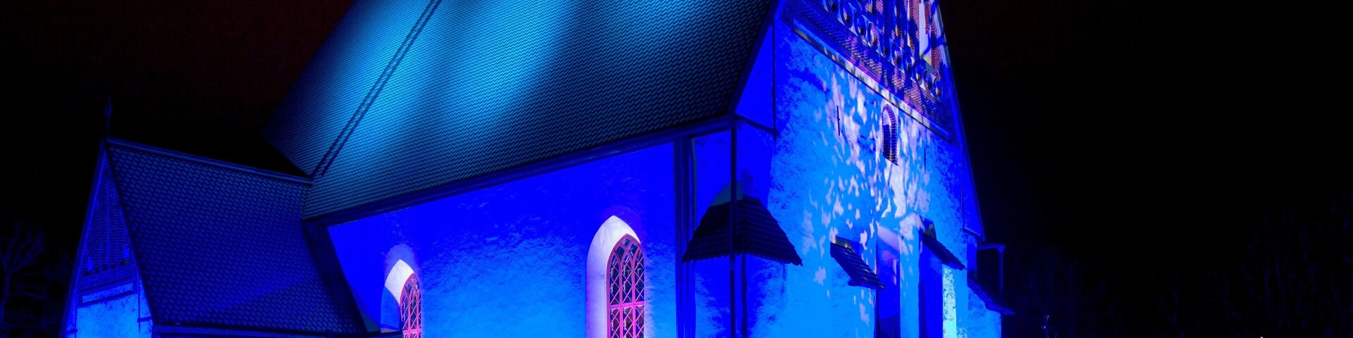 This is vero old church wich has burned twice and is located on top of this small hill in old town of Porvoo.
You can basically see it everywhere in the town.
This spectacular shot is taken during Finland's 100 year celebration, where it was lit with Finnish flags colors blue and white!
#PORVOO
#FINLAND
#BVSBLUE