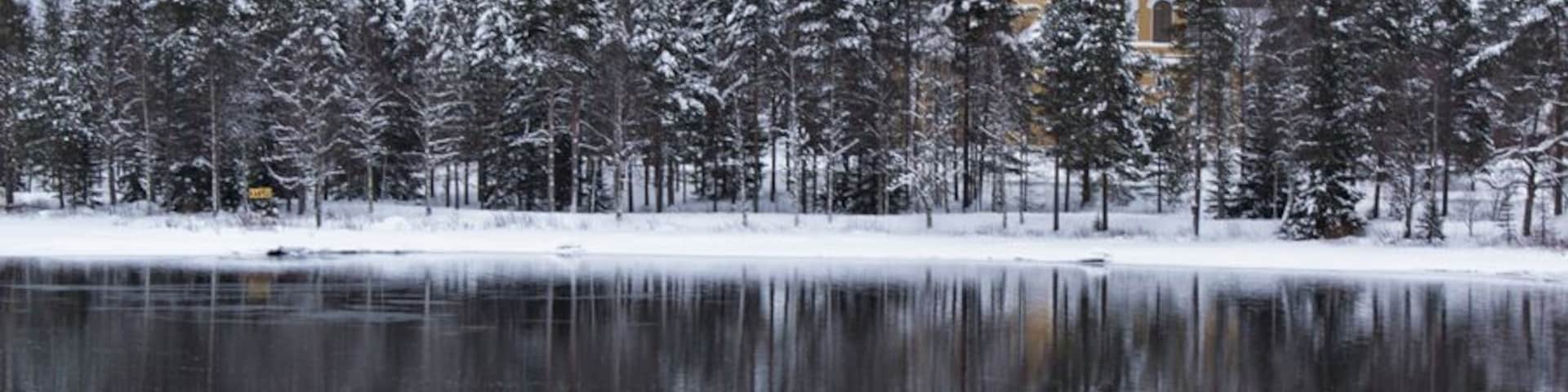 Nestled up in the north-east Finland lies Kuhmo. The sleepy town is great jumping off point for many outdoor activities including dog-sledding, cross-country skiing, wildlife watching and even winter rapids floating (http://www.hecktictravels.com/rapids-floating). In the summer the town hosts the Chamber Music Festival which attracts about 40,000 visitors.
#Finland #Kuhmo