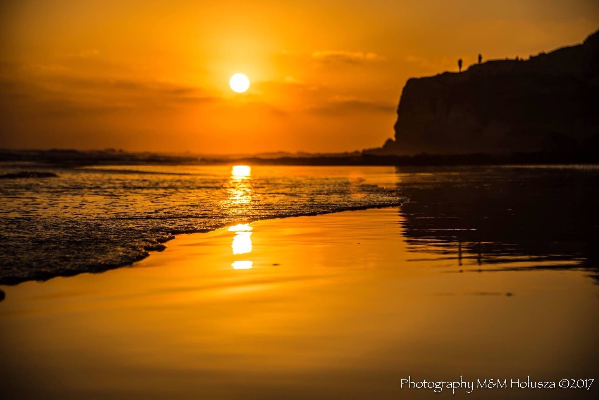 One of the amazing places in Algarve, love this beach... love this sunset
#photography_m_m_holusza