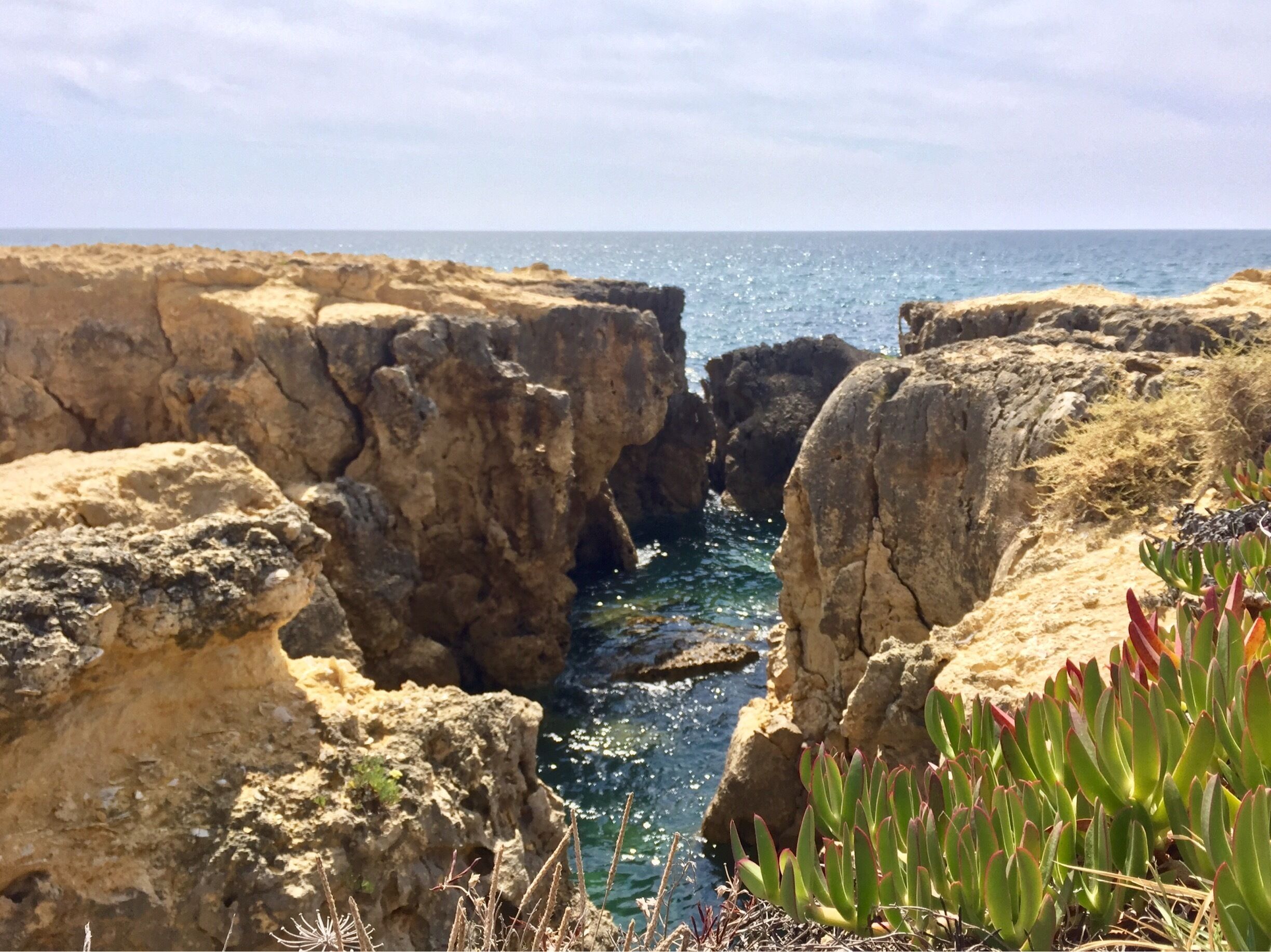 Beautiful views from our beach to beach hike 
#GreatOutdoors
#portugal