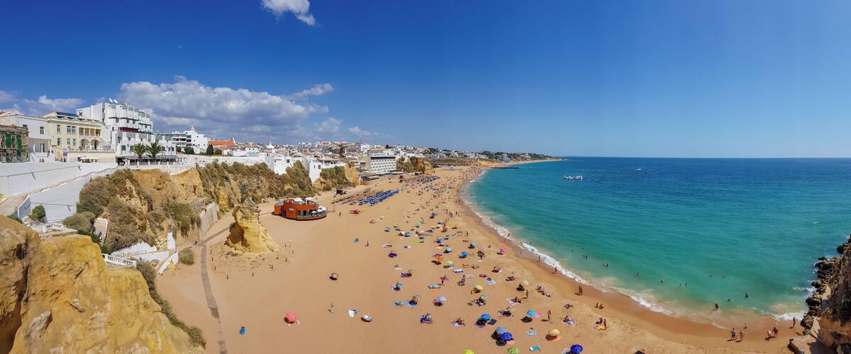 Beautiful sunny day in #Albufeira
#algarve #beach #summer #europe #instatraveling #travelgram #traveltheworld #visitportugal #igersportugal #portugalalive #portugalcomefeitos #portugal #sharing_portugal #topportugalphoto #discoverportugal #ig_portugal #portugal_em_fotos #super_portugal #portugalvisuals #portugalemclicks #findout_portugal #amar_portugal #portugallovers #RevealPortugal #weshareportugal #portugaladdict #portugal_gems #travel #travelphotography