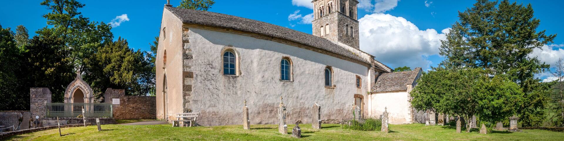 Eglise et cimetière de Saint Point où repose Lamartine