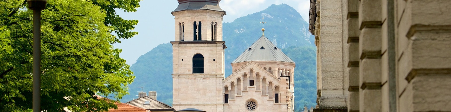 Trento que incluye horizonte y patrimonio de arquitectura
