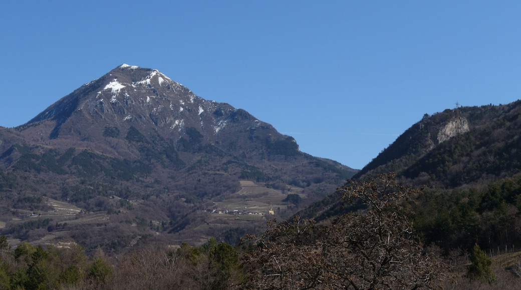Trento (Italy): mount Marzola (with the village of Valsorda on the right) viewed from south-west from the Obere Batterie Mattarello.